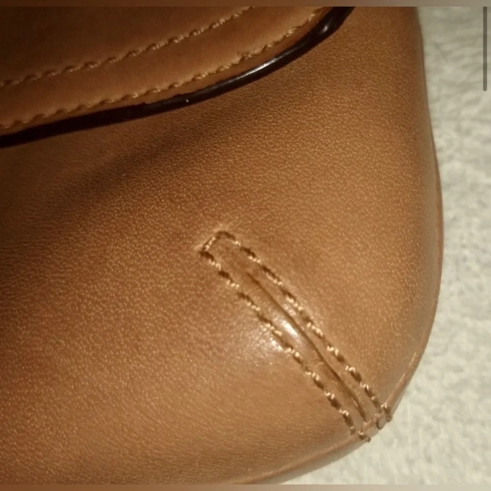 EC Coach Soho Capri Vintage wristlet F42135 - Picture 9 of 9